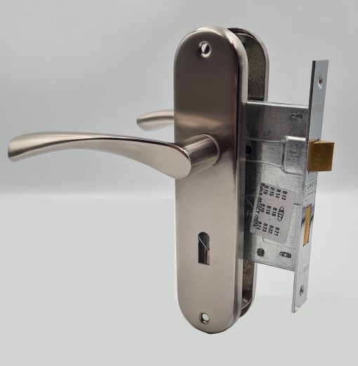 Thor RD02 Lever Handle on Backplate 3 Lever SABS Lockset Satin Nickel